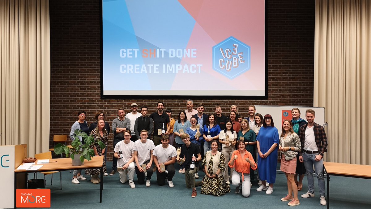 Ann_Hannes's tweet photo. Create impact: 9 finalisten streden voor 3 More ICE Awards in de categorieën Innovation, Creativity & Entrepreneurship. Een spannende strijd want de lat lag hoog, het publiek genoot en de coaches glimden van trots. Dit smaakt naar meer, ik ben fier!
#thomasmore #icecube #moreICE https://t.co/jW5QLuLnIx
