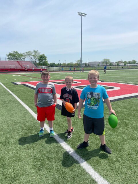 mrslinderwell's tweet photo. Tiger Ticket Track Time with grade 2! #BHESJumpIn https://t.co/1f0lNSXmup