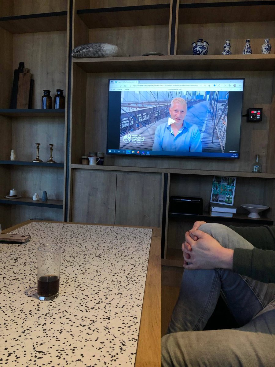 Amsterdam is one of my favorite cities, I love it ❤  Yesterday I couldn't be there in person so I had the opportunity to beam in and share some strategic insights with a Netherlands #employerbranding network that'll be joining us in Lisbon in October at #worldEBday