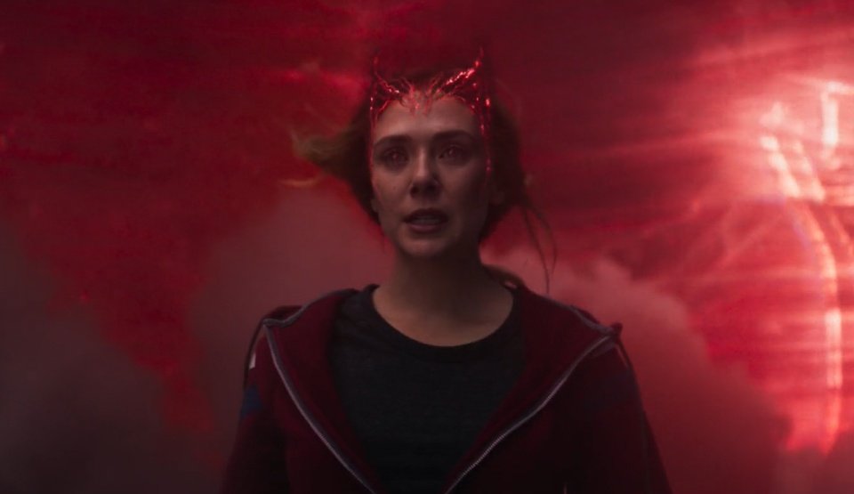 sparkysvariant's tweet photo. Wanda Maximoff. Ceo of fighting in a casual outfit https://t.co/gOZIRxM3sC