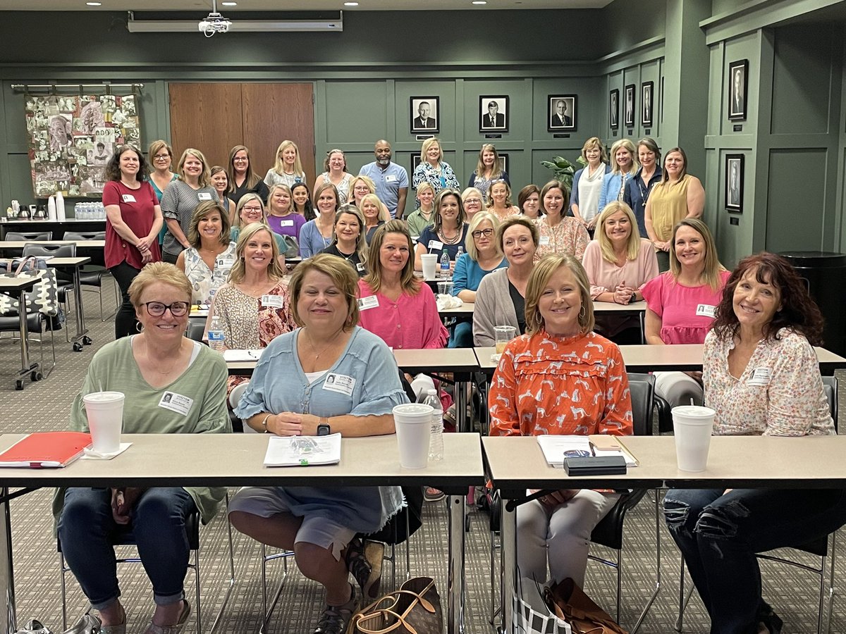 What a spectacular week it has been with Nancy Coffman, Dyslexia Simulation Training and MSLE updates. A special thank you to Nancy and all that she has done for students in Alabama through her training in MSLE! @Alabama_Reading @AlabamaAchieves @VickieChappelle #CALT #cohort7