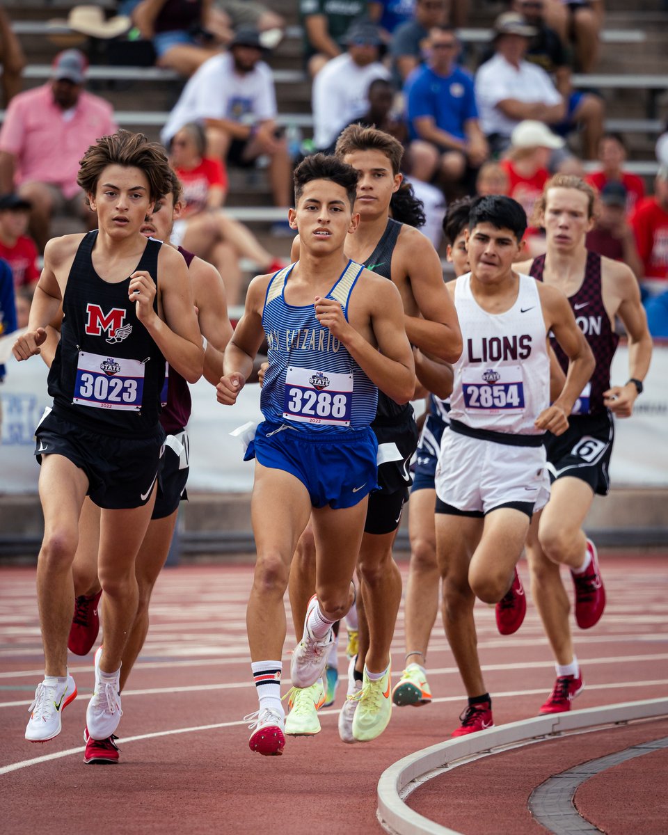 EPRunning's tweet photo. STATE RESULTS: Class 4A Boys 800 meters

1, @Christo27173029 Moreno, @SanElizarioISD, 1:58.82.
2, Cashis Lee-Brown, Athens, 1:59.10.
3, Christian Rohlack, Taylor, 1:59.16.

Moreno earns the first gold medal for #elpasorunners!

Up next for Moreno is the 1,600 at 6 p.m. https://t.co/xlE8TtbVX2