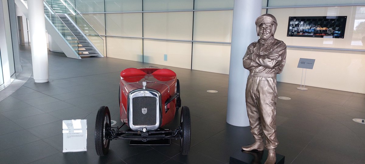 dburgersdijk's tweet photo. Thank you @McLarenF1 @ZBrownCEO @Tom_Stallard @randysingh86 that i have the honor to see your beautiful history at MTC today @McLarenNLFans #FearlessForward #BruceMcLaren 🧡🏎🍾🏆 #AyrtonSennaGreatestF1DriverEver https://t.co/scpSytu1Mx