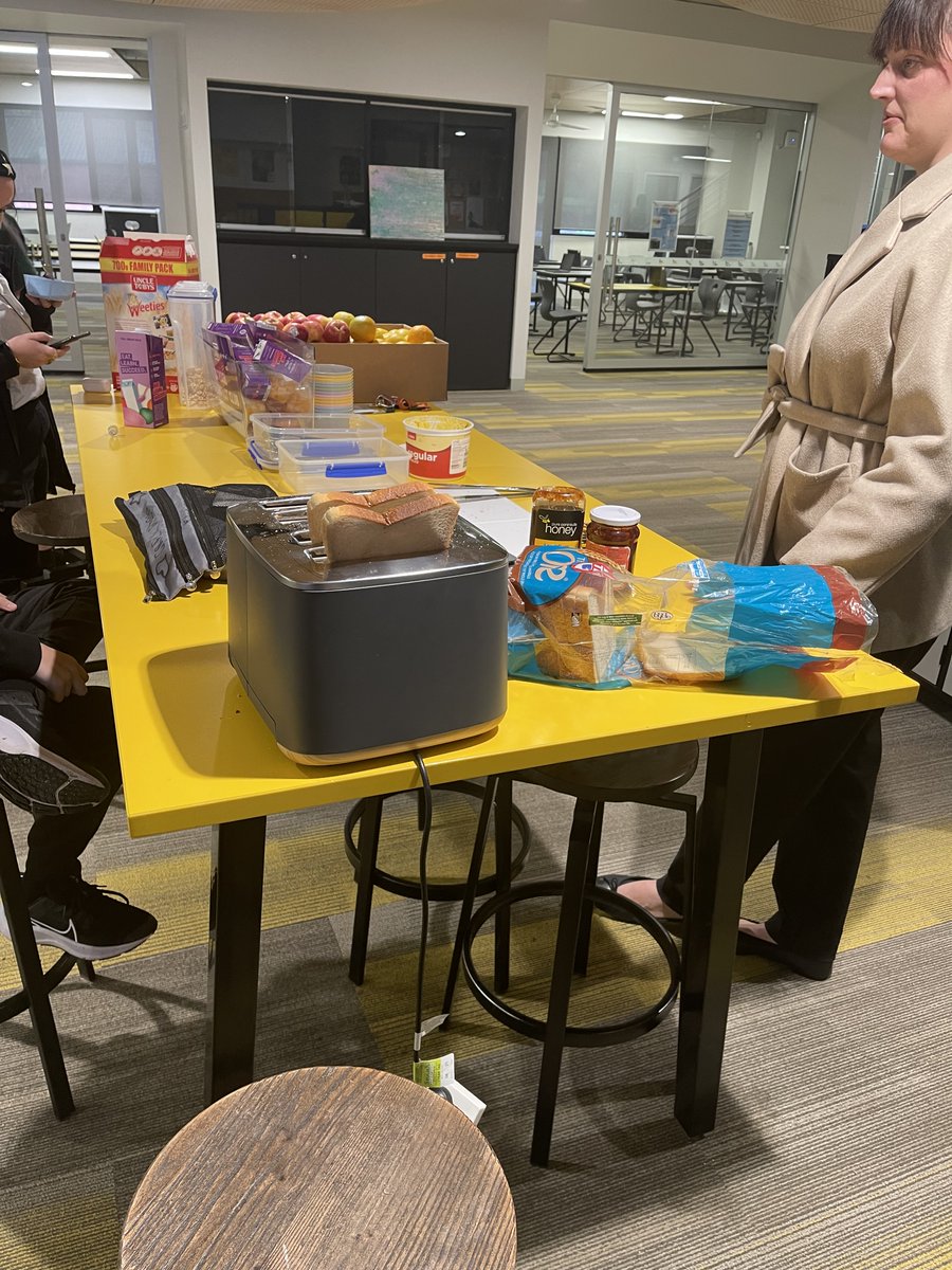 Melba College tweet media