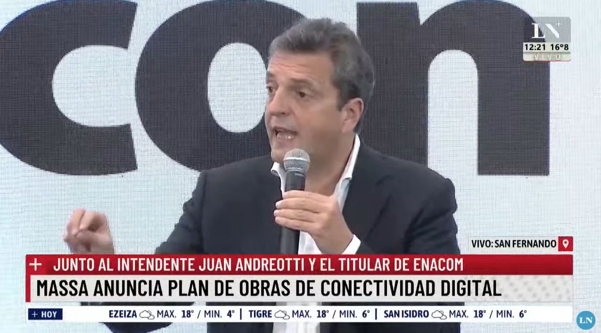 RussoNicolasOk's tweet photo. 💬 "La pandemia desnudó que hay otra clase de excluidos en la Argentina, quien no tiene internet y no tiene conectividad, hoy está fuera del mundo”. Así, anunció @SergioMassa la etapa II del Proyecto #DeltaConectado, en San Fernando. https://t.co/XAXUxWBo6d
