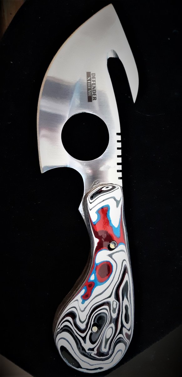ZenfinityDesign's tweet photo. Hideously Appealing. 7.5" OA 1990s Ford Mustang Fordite Handle. BOOM. One-Of-A-Kind. DM for offers or questions. https://t.co/TTCZhJIjfR
