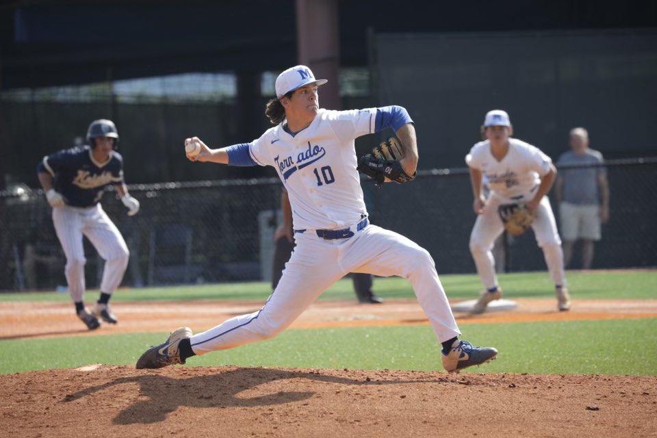 McCallieSports's tweet photo. Final: @McCallieBseball 6, Pope John Paul Prep 3. Blue Tornado starter Grayson Smith goes the distance and puts McCallie up one game to none in best of three series in DII-AA first round playoff game. #GoBigBlue https://t.co/oI5AKIwyxw