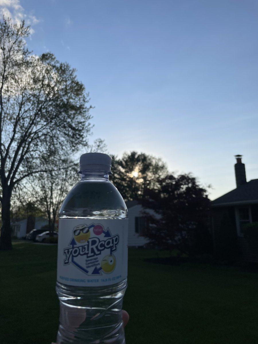 retniwpm's tweet photo. Beautiful weather today make sure you’re staying #hydrated with it! https://t.co/ywm2oZXNTy