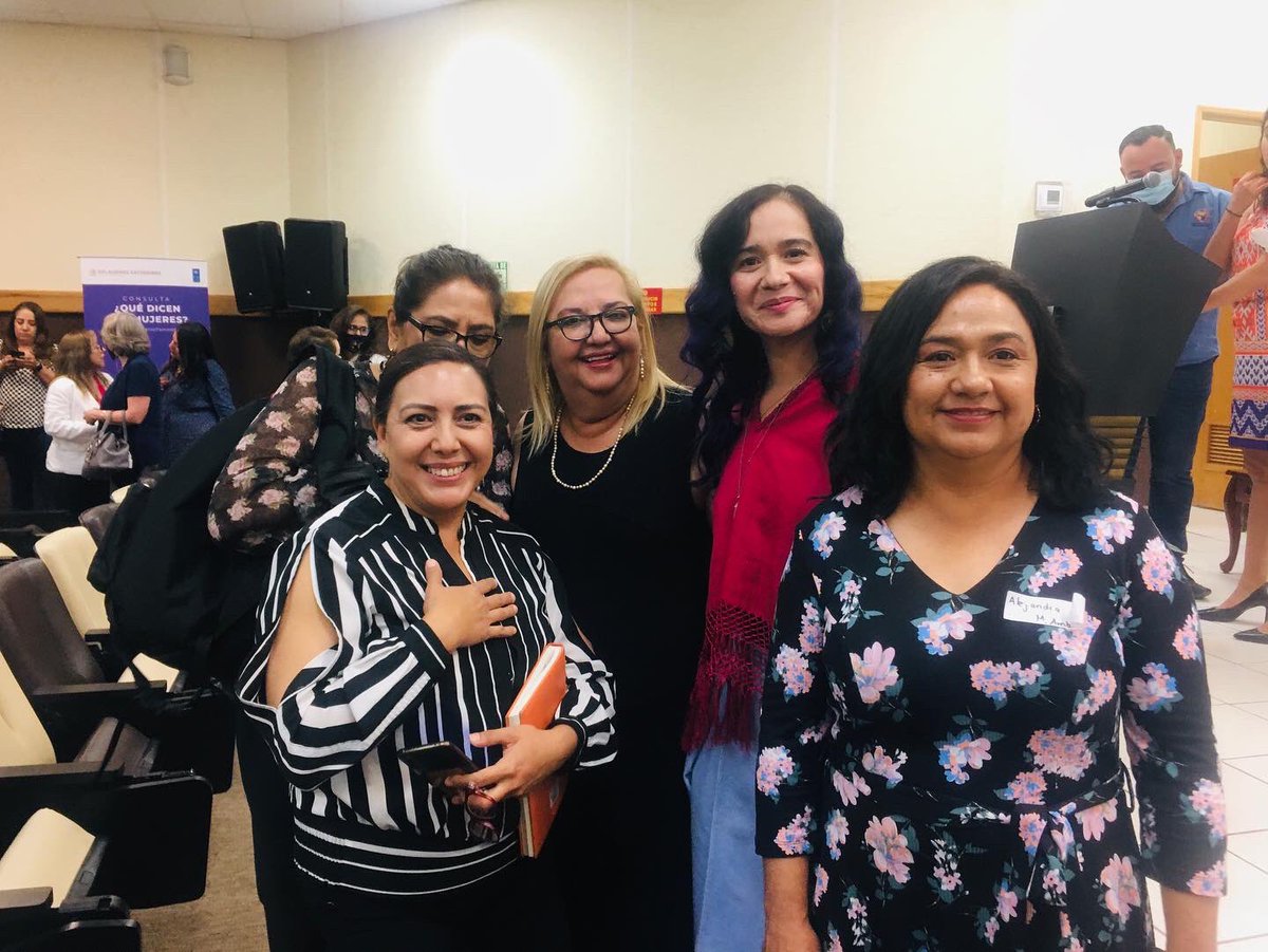 plogging_hmo's tweet photo. Nuestra voz, pensamiento y sentir será llevado a #estocolmo+50
Agradecemos la invitación y la oportunidad de participar en este evento de tanta trascendencia, #quedecimoslasmujeres, #politicaexteriorfeminista #medioambiente #urbanismo #movilidad #PNUD #mujeres https://t.co/NjPpHXK5rF