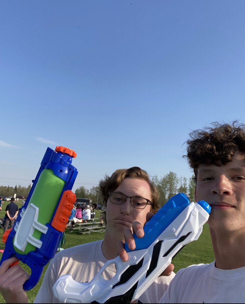 marek_beckering's tweet photo. @phswaterwars22 Dylan Aldridge from H2Bros got Quinn Logee from Soggy Toast. https://t.co/r0teqPRxJM