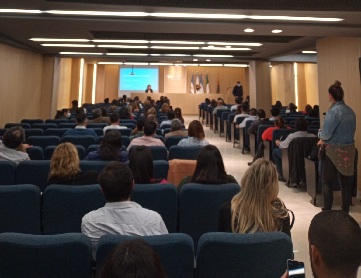 FrediGomezok's tweet photo. Gracias estimado @GerardoGiron por alentar el crecimiento de empresas y trabajadores de nuestra querida Corrientes. El subsecretario de Articulación Territorial del Ministerio de Trabajo de la Nación dialogó con empresarios y sindicatos. #DaleCorrientes #ArgentinaAvanza https://t.co/VEfolxDvzR
