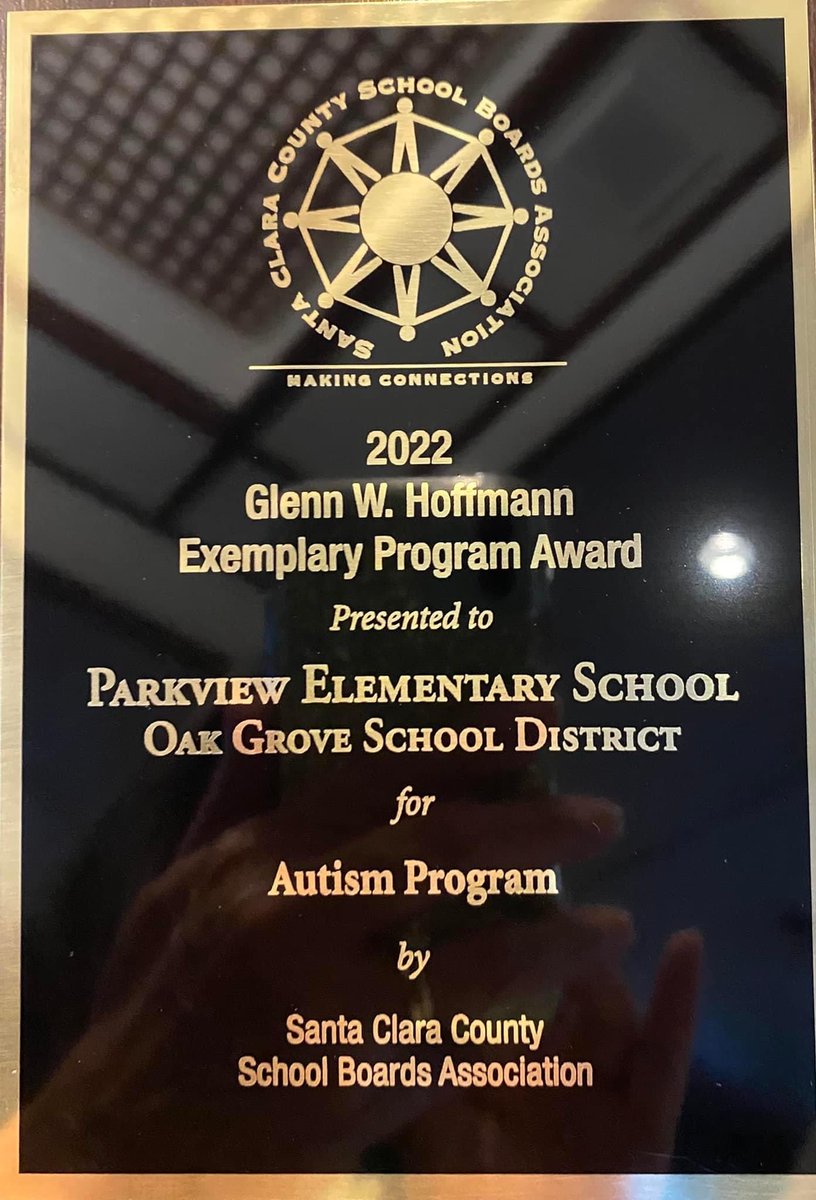 OakGroveSD's tweet photo. Congratulations Parkview Elementary for receiving the Glenn W. Hoffmann Exemplary Program Award for the Autism Program! What an amazing achievement!

#WeAreOGSD #AdvancingOGSD  @SjParkview @jmanzo19 @aleeboles https://t.co/JINPwl6ksp