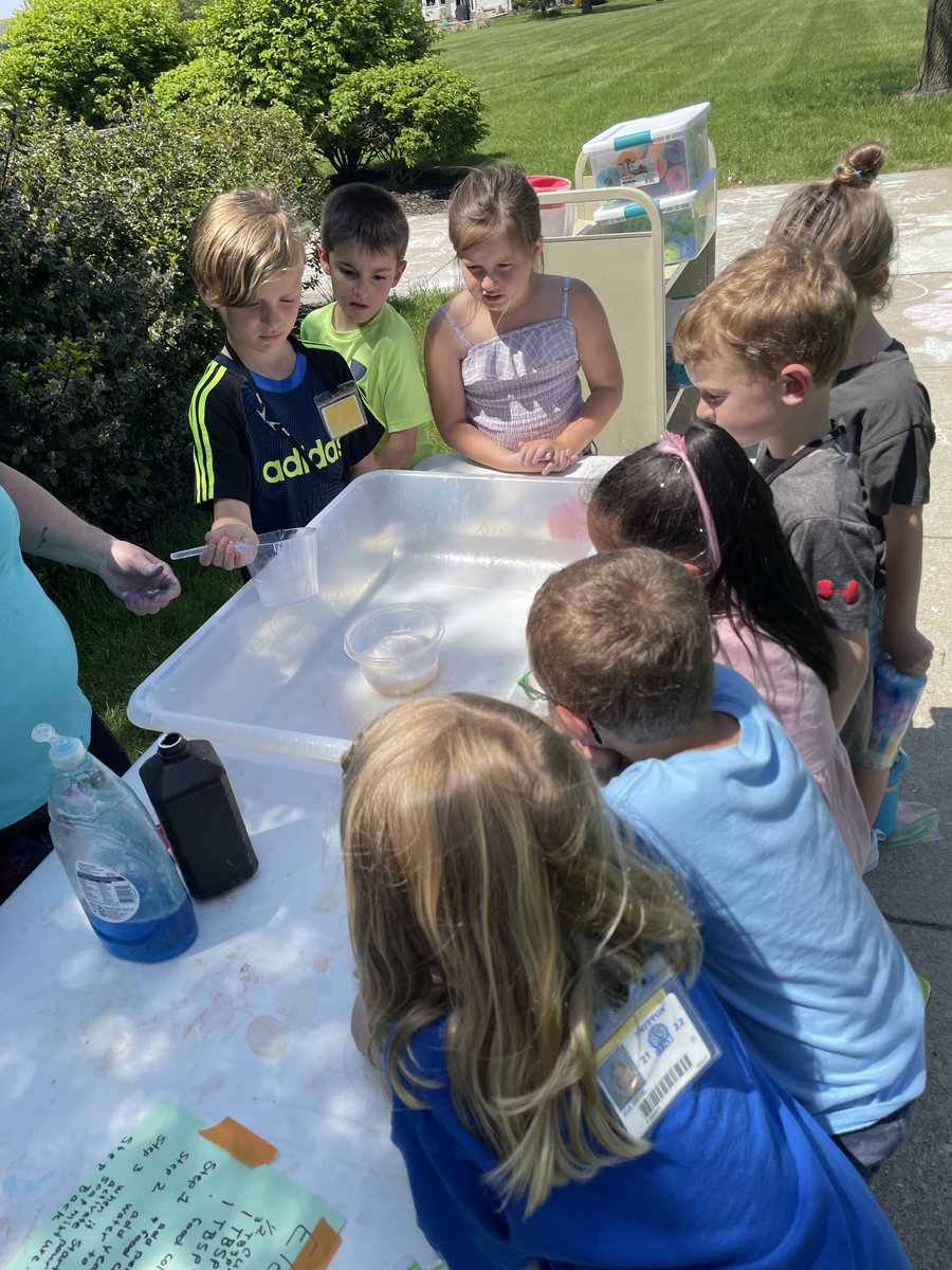 Emily_Kelly25's tweet photo. IDC blowout fun! ⁦@BNLC_HCSD⁩ https://t.co/xxoAt2rnWn