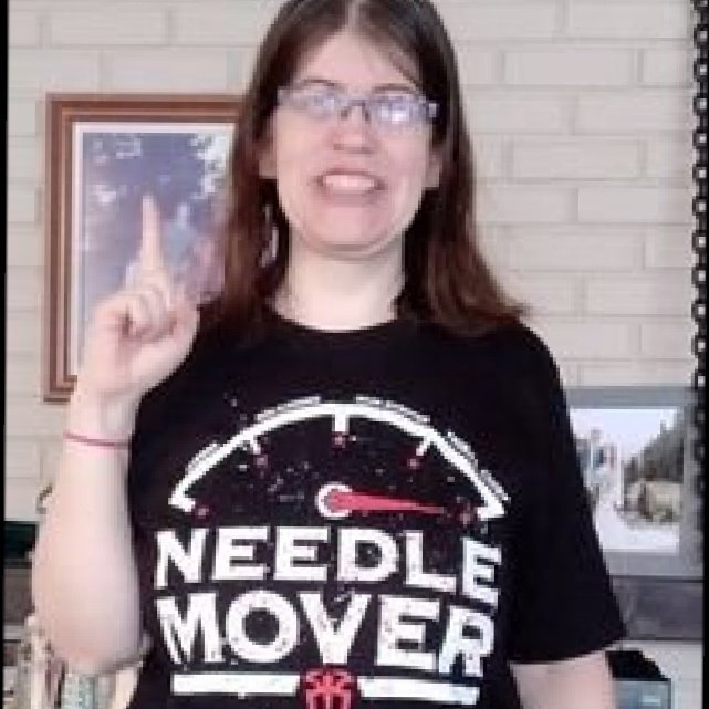 AngelicEmpire25's tweet photo. #NewProfilePic here a close picture of me and #RomanReigns shirt #NeedMover, #HeTheOne ☝ https://t.co/oNz70VlBNf