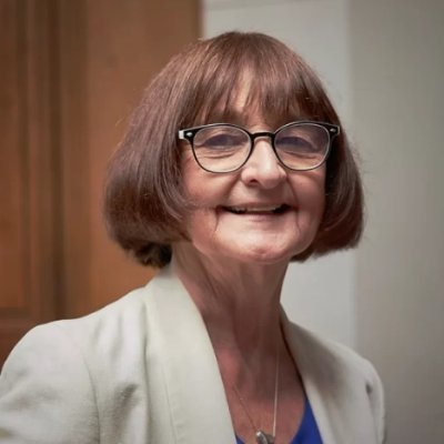 ComunidadMujer's tweet photo. ¡Un hito histórico! Saludamos a @RosaDeves la primera mujer rectora de la Universidad de Chile @uchile. ¡Sí! Esperamos que sean muchas más las mujeres protagonistas e impulsoras de los cambios en las universidades de nuestro país, porque #LasNiñasPueden ❤️ https://t.co/eC4wD7lgNH