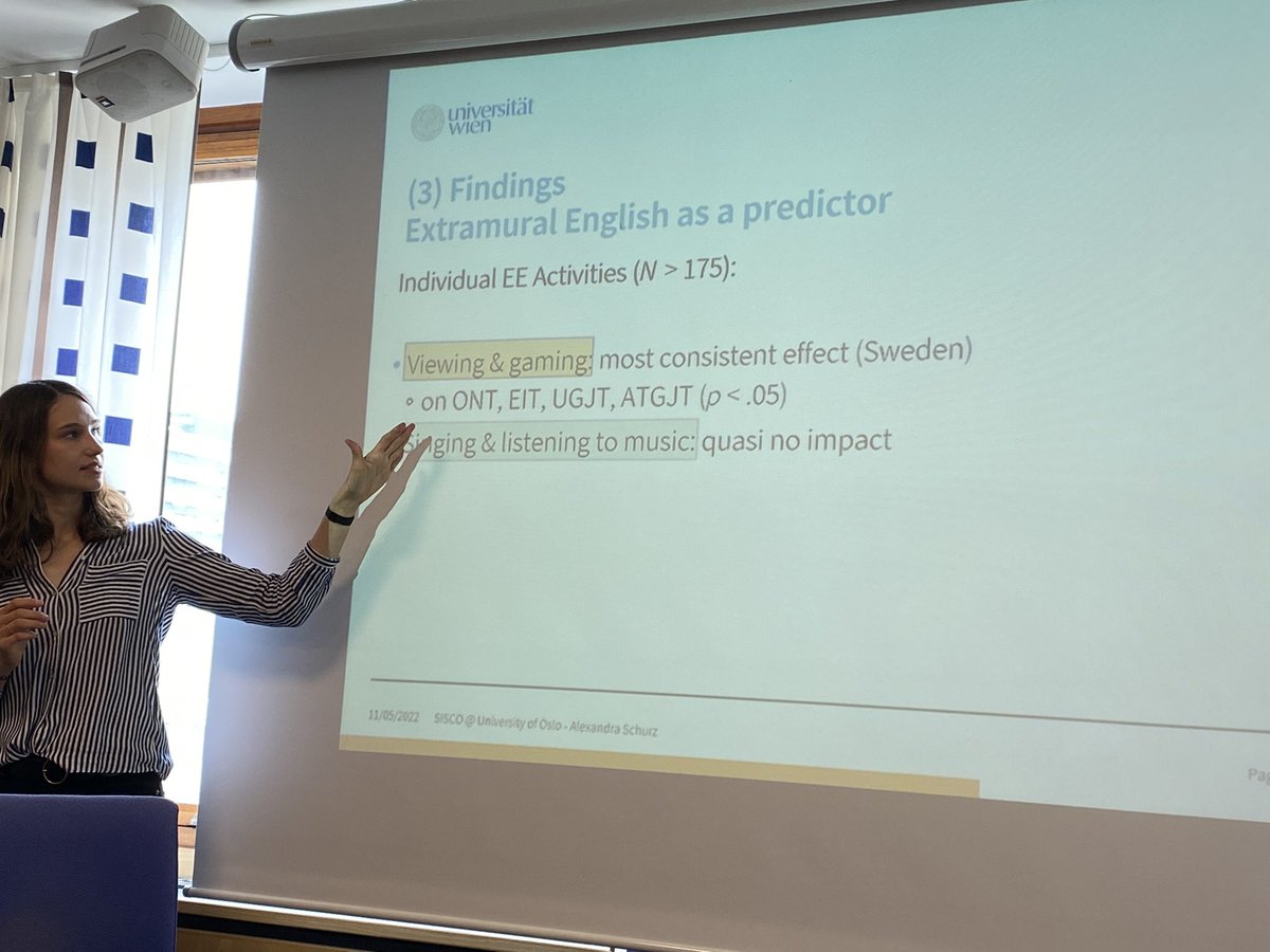PiaSundqvist's tweet image. @AlexandraSchurz presenting her research at @UniOslo_UV SISCO seminar. Enjoying her company during this Erasmus stay. Her excellent thesis will be defended in the fall. #extramuralenglish #automatizedimplicitknowledge #explicitknowledge