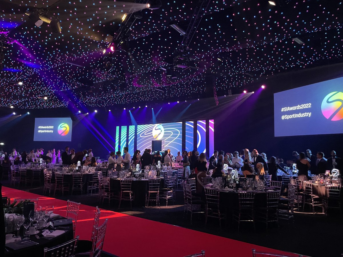 Caroline tweet media