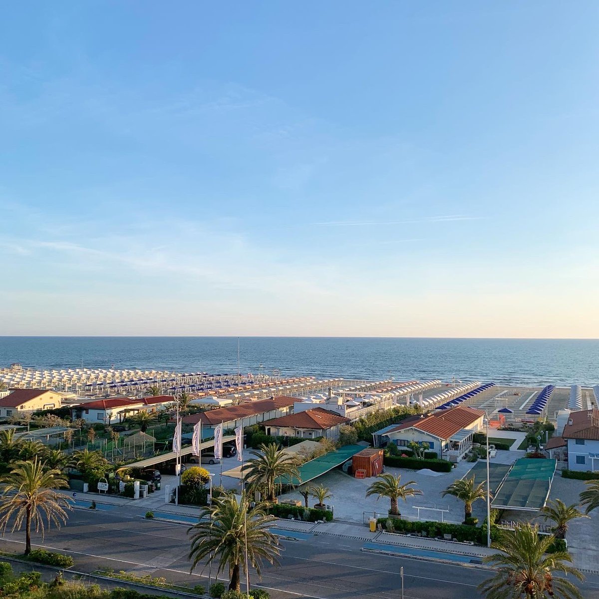 HotelBixio's tweet photo. #newentry nel nostro #rooftopbar, il #gin #madeintuscany! 🥃 #sabatinigin #sabatinigin0 anche #analcolico! Raffinato e profumato!

#hotelbixioversilia #versilia #lidodicamaiore https://t.co/9xcL5HIdlg