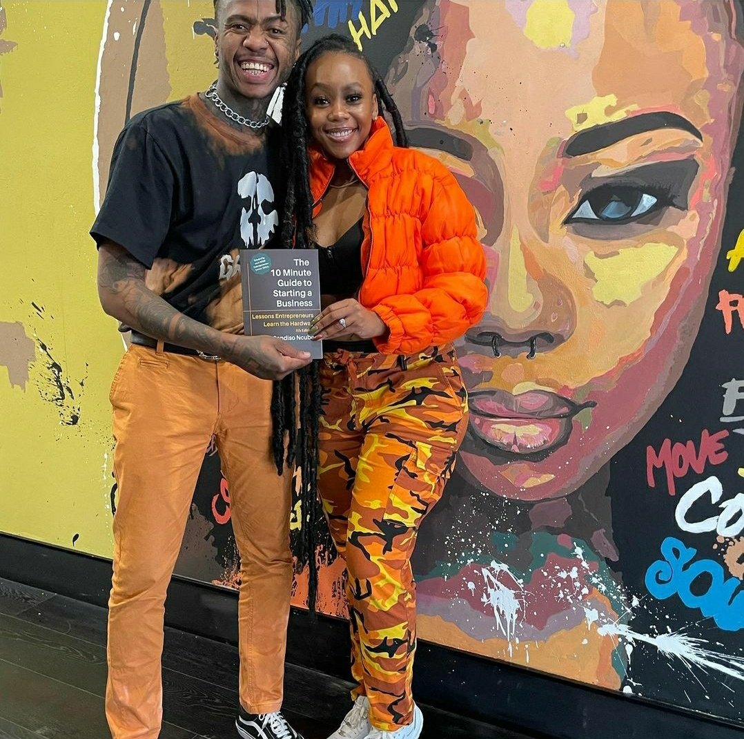 BevArtist2's tweet photo. Themba with Bontle Modiselle at her fab Dance Studio in Jozi 🖤👻

Seen dancing together on Ghost's latest track #UyangifakaOutFriday

@DJTira &amp; @TeekayGoldfish also with.

@SandisoNcube must be ecstatic to see his 10 Minute Guide ‼️

🎥  - @smashfilmz

THEMBAXDJTIRA
#GhostEp 🖤 https://t.co/2gqlcFqrsn