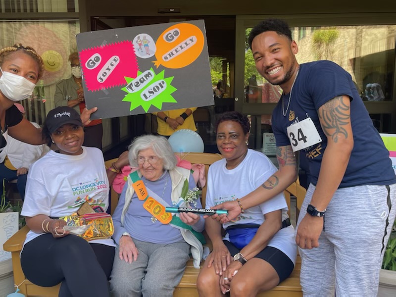linkedsenior's tweet photo. The 2nd Annual #DC #LongevityFunRun continues today with smiles all around as our runners arrive at Jeanne Jugan Residence/Little Sisters of the Poor! #OldPeopleAreCool #OlderAmericansMonth #gerotwitter @Oldplparecool @TinaSandri @the_beacons @nbcwashington @ACLgov @DACL_DC https://t.co/uhRDZk1FSM