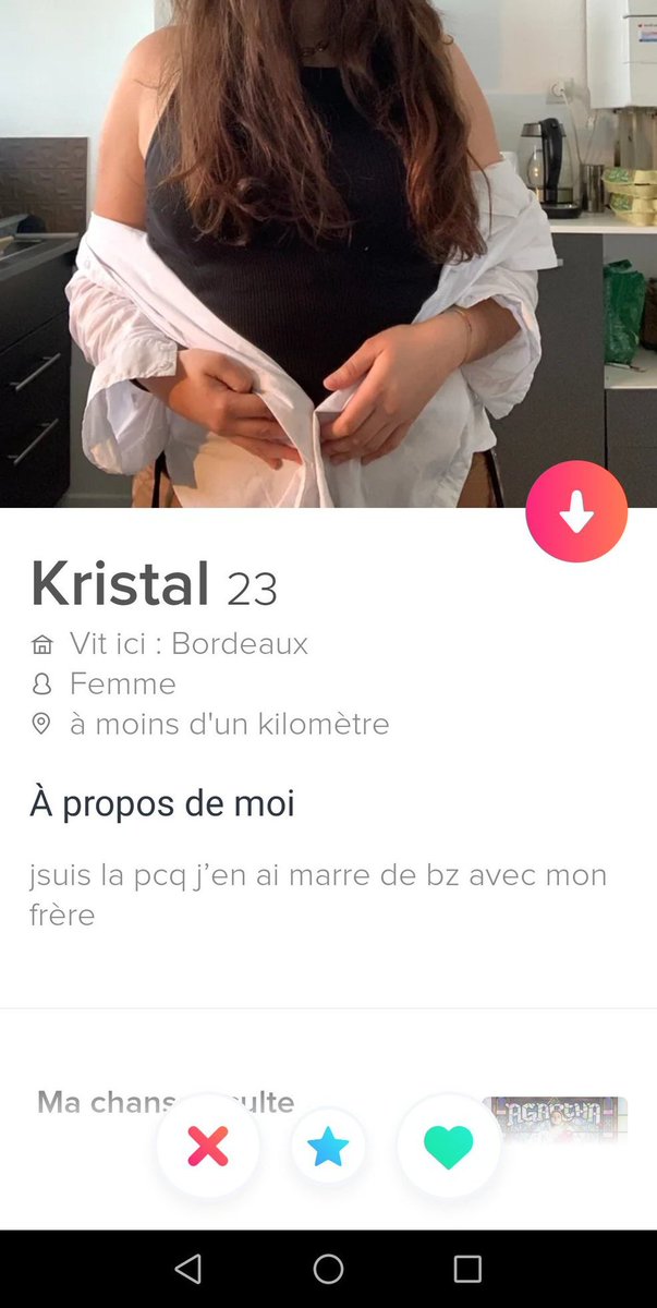 TopDeTinder_'s tweet image. Je veux pas être le seul à voir ça 💀