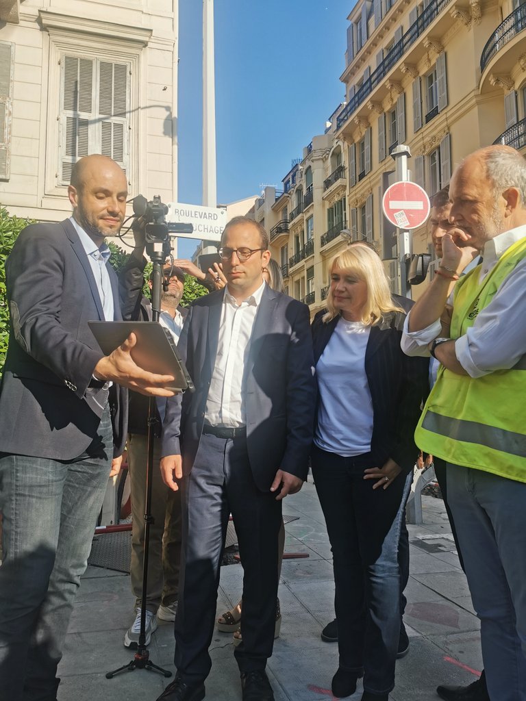 AnneRamos06's tweet photo. Développée par @ubiplace, startup niçoise, et en lien avec @enedis, ce projet vient compléter les outils de proximité mis à disposition des riverains et commerçants de la @VilledeNice

#Nice06 https://t.co/Vqe6bqo4gk