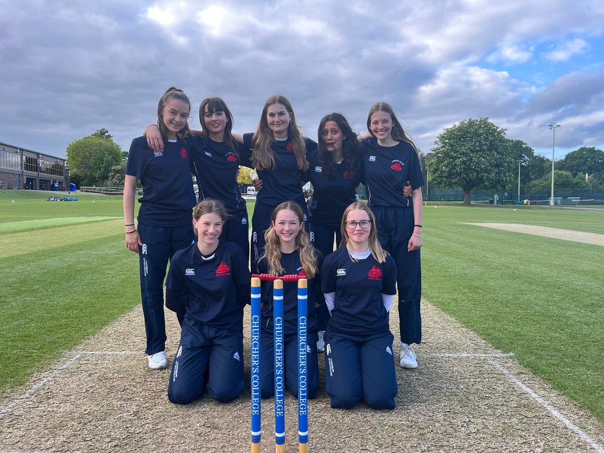 Girls smashing it in the U15’s Hampshire cup. Awesome tonight in their win against Eggars school.