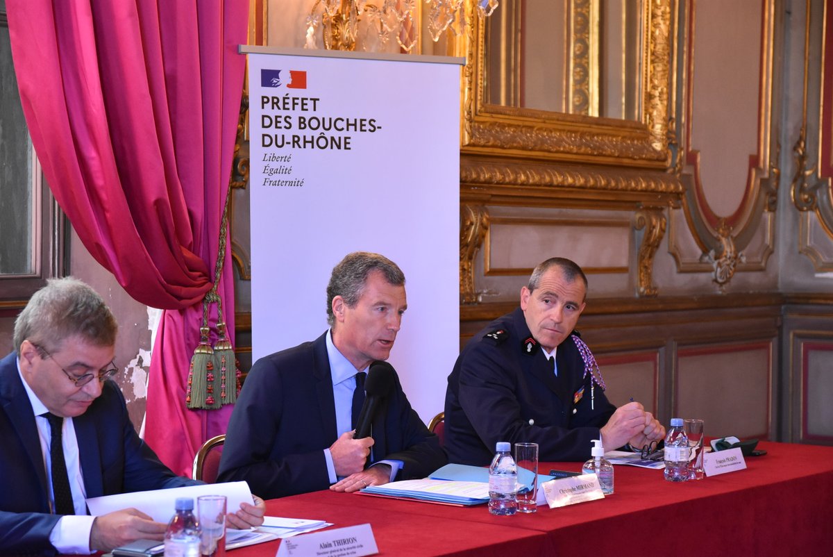 Prefet13's tweet photo. [#EXERCICE] Ce 12 mai, a eu lieu la conférence de presse relative à l'exercice de sécurité civile européen DOMINO.
✅L'exercice se déroulera du 16 au 19 mai 2022 sur les communes de @villedefos, #Martigues et #ChateauneufLesMartigues.
ℹ️Toutes les infos ➡️https://t.co/EHx0XDKXqu https://t.co/VtHQf8OIDF