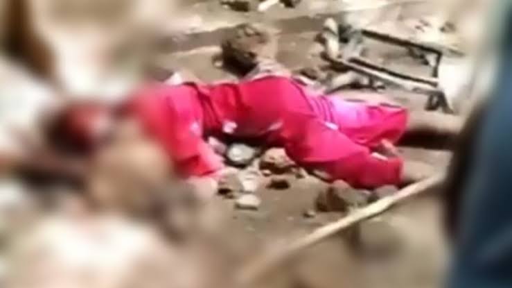 General_Somto's tweet photo. Nigeria Is Not a Viable Entity. It Is a Tragedy. Nigeria Has Once Again Betrayed Deborah Who Was Brutally killed In Sokoto By Muslim Extremist In The Name Of Islam. Even Lord Lugard Said: 'The North &amp; South Are Like Oil &amp; Water, They Cannot Mix'..NIGERIA CAN Never GIVE US PEACE! https://t.co/UE1MtfeUsJ
