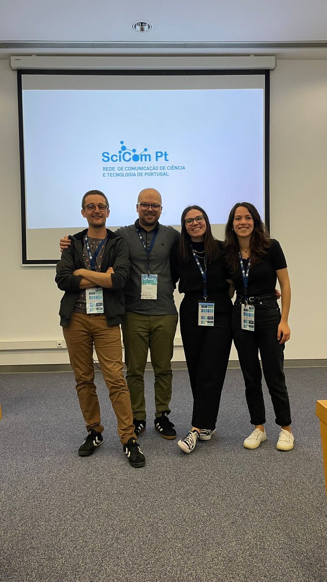 Hoje moderei uma sessão muito gira com a @joana_gcc, o @GilCostaDesign, o André Caetano e a @diana_c_marques sobre o mundo da comunicação visual na #SciComPt2022 Estive no meio de artistas e foi fixe 🎨🖌️