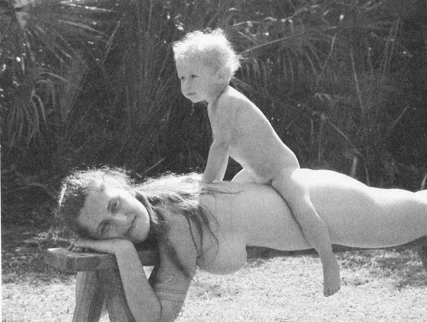 CanuckNaturist's tweet photo. Children, Social Nudity and Academic Research

#Naturism #Nudism #normalizenaturism #NormalisingNudity #psychology #mentalhealth #healthy #freedom #nature #natural #naturiste #nudisme #FKK #family #SocialNudity 

https://t.co/CnQySASfL9 https://t.co/Yc2glcNVzk
