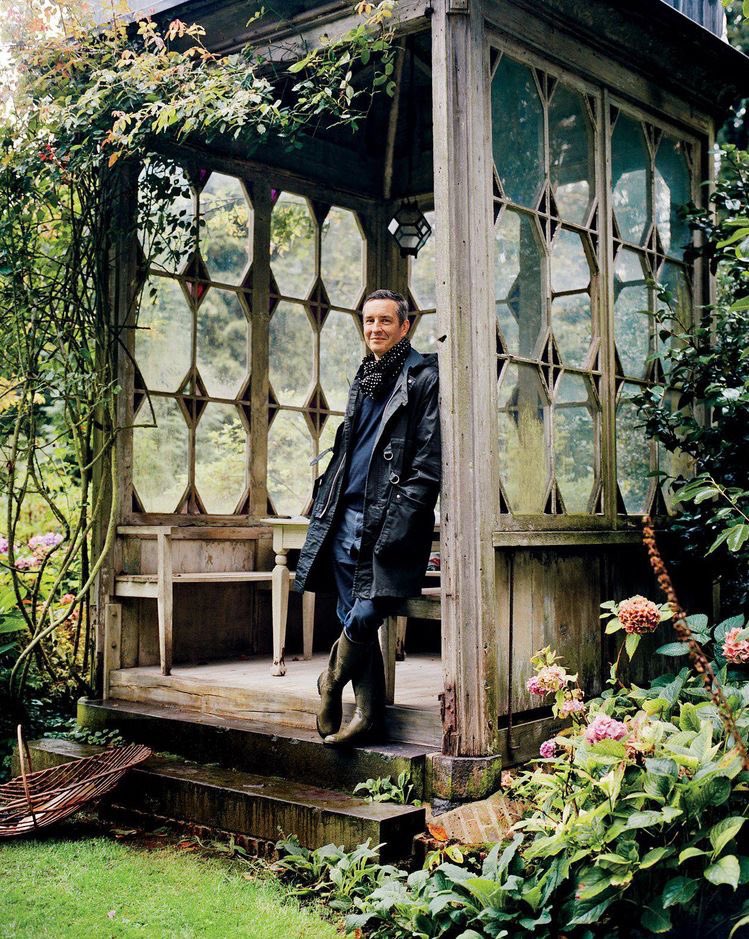 Happy birthday Dries Van Noten. I love you + your garden. 