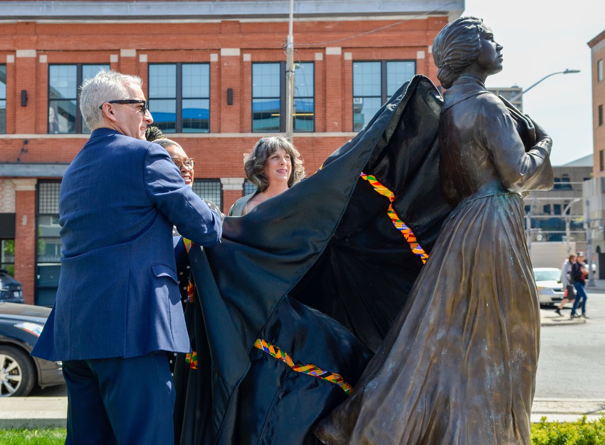 UWindsor's tweet photo. The statue of Mary Ann Shadd was officially unveiled during a ceremony at #UWindsor's Windsor Hall Thursday morning. Shadd was a trailblazing abolitionist, a newspaper publisher and one of the most fascinating historic figures to have ever called Windsor home. https://t.co/T30IqI3fN9