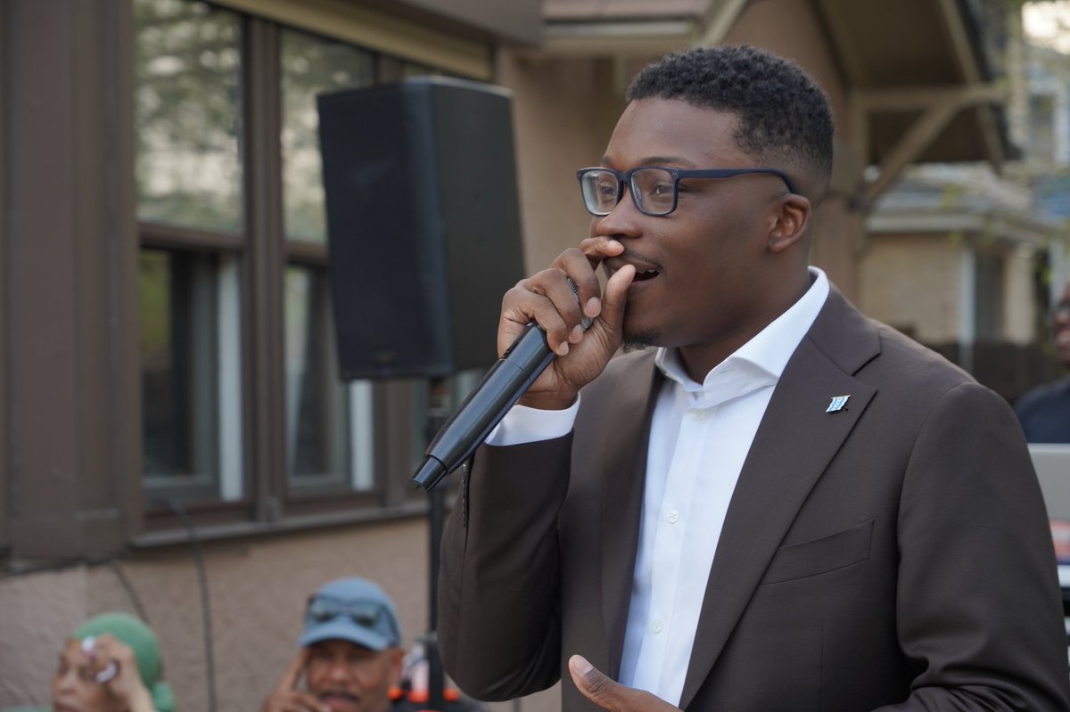 JaymalGreen's tweet photo. To my family and friends, thank you for coming to uplift me during this time. This year is going to be an amazing year and I appreciate your love and support! #ForChicago https://t.co/nwIbkPbGuN