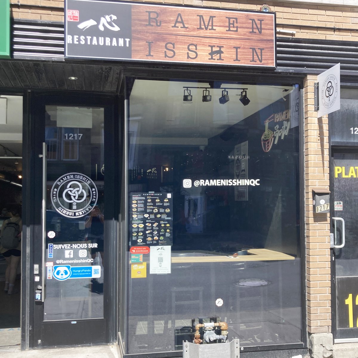 AvenueMontRoyal's tweet photo. 🔺NOUVEAU COMMERCE🔺

C’est avec grand plaisir que nous accueillons sur l’Avenue le restaurant Ramen Isshin. 

Le nom Isshin Ramen signifie «un cœur, un ramen». 

 📍1217 ave Mont-Royal Est 
🌐 https://t.co/46vq0p8Tg0

📸SDAMR

#avenuemontroyal #mtl #montreal #ramen #ramenisshin https://t.co/cLQvNNBt03