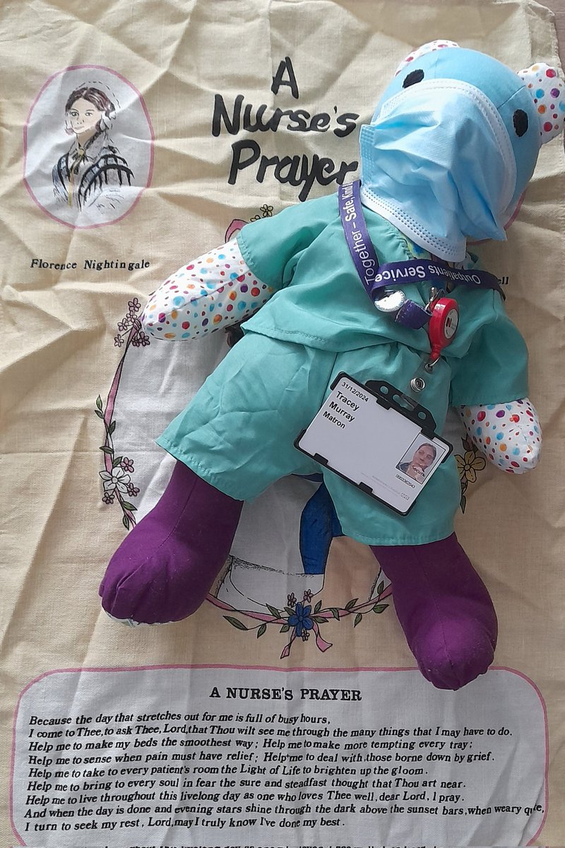 TraceyMurray575's tweet image. On #InternationalNursesDay2022 Rarebear thought he'd view #rarebearlife from a different perspective and try being a @NurseRare within Outpatients @CUH_NHS, instead of supporting his @camraredisease Unique Feet member  It certainly opened his eyes to the many complexities faced.