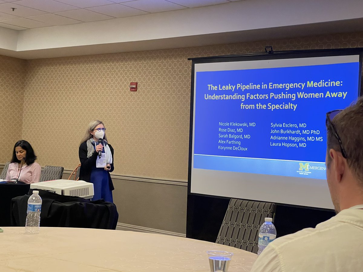 <a href="/DrNicoleK/">Nicole Klekowski</a> presenting her work on gender inequity in EM @LHopson13 <a href="/DrJohnBurkhardt/">John Burkhardt, MD, PhD</a> <a href="/Balgordisms/">Balgordisms</a> #SAEM22