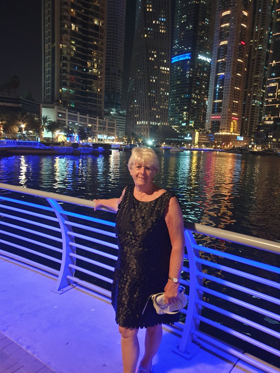 V1CDT's tweet photo. Nice evening stroll round the marina with the missus walking off a lovely dinner https://t.co/uXVf9O0At4