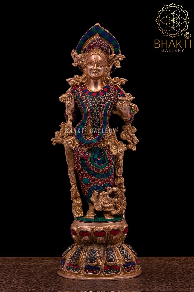 BhaktiGallery's tweet image. Big Radha Statue in Brass, 18 Inch Brass Radha Idol with Stone Work, Indian Lady Sculpture, Shyama, Kishori, Hindu Goddess of Love #bigradhasculpture #goddessradhastatue #radhakrishnastatue #largeradhastatue #maradhamorti #brassradhamurty #radhamaamurti etsy.me/3yCw7Oa