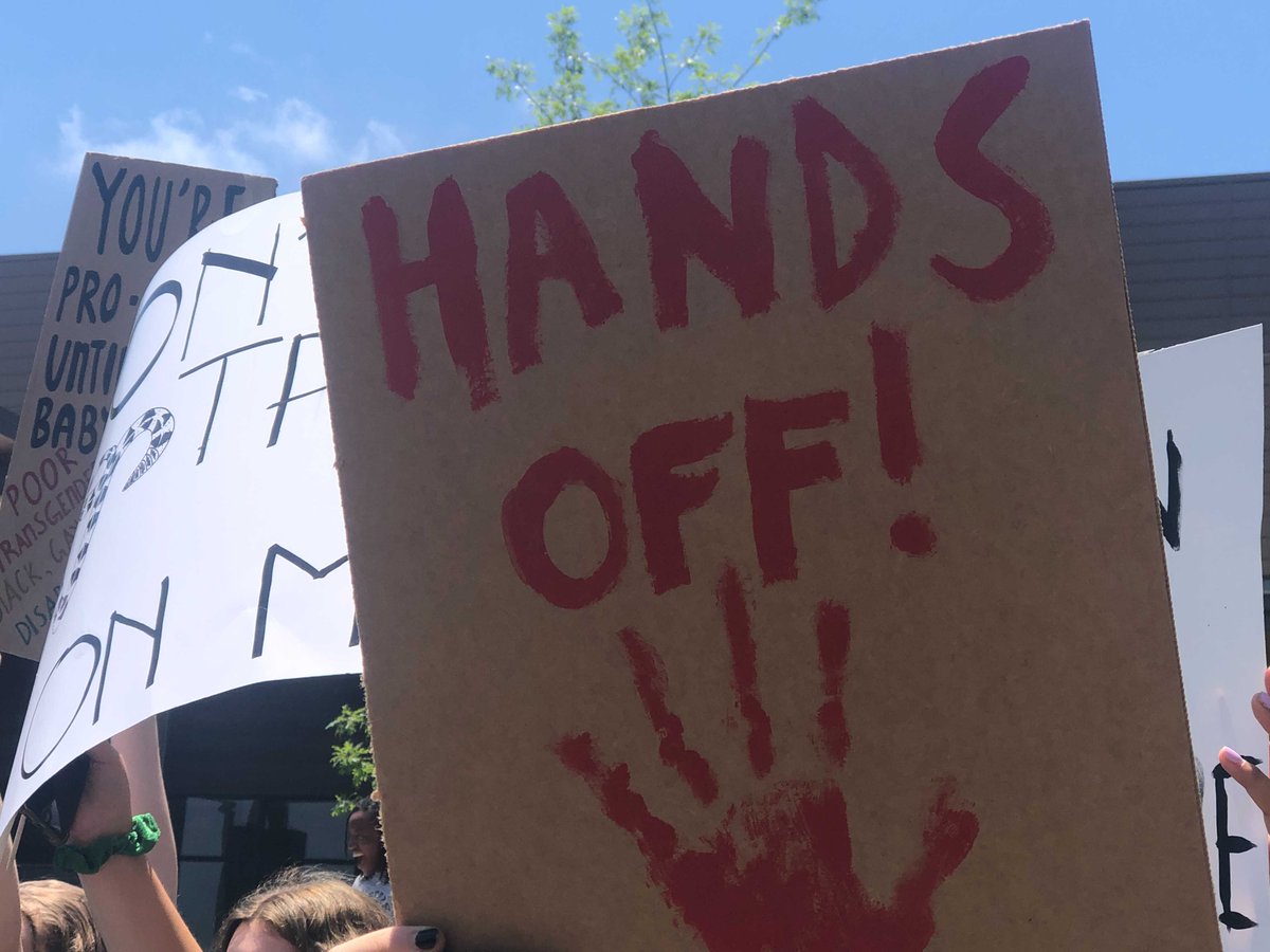 KXAN_News's tweet photo. Students across Central Texas left their classrooms today as part of a coordinated walkout to show support for abortion rights. Read story here: https://t.co/ZzSkji2GEN https://t.co/xeFl45i6GV
