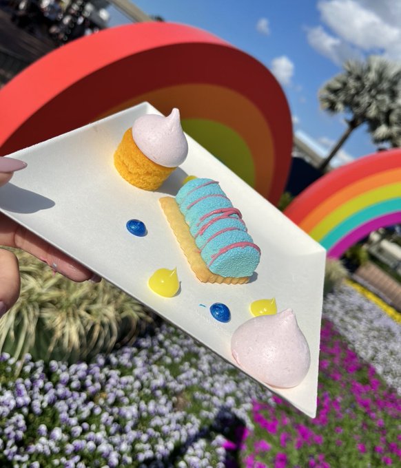 Disney food photo dump https://t.co/JotQvyveRA