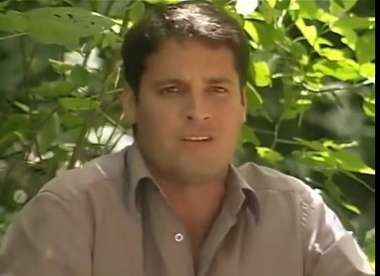 CriswyRC's tweet photo. Joana: vem Maurício, a água está ótima.
Maurício: eu não duvido, mas é melhor você ficar aí e eu ficar aqui... (porque senão eu acho que esse rio vai evaporar com eu aí dentro)

🤣🤣🤣
Como eu amo uma chacota
Ele tá muito rendido mesmo

@ElizngelaRodr11 https://t.co/6ALalPDPJN
