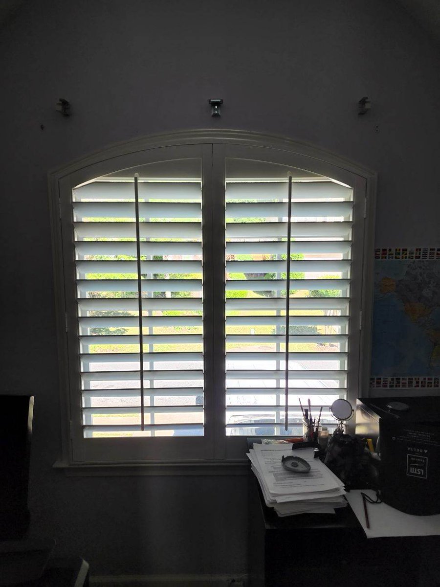 TheShutterSpec2's tweet image. Beautiful custom interior plantation shutters completed today!  Remember - lead times for custom shutters is between 4 and 6 weeks from date of final measure to installation!  theshutterspecialist.com