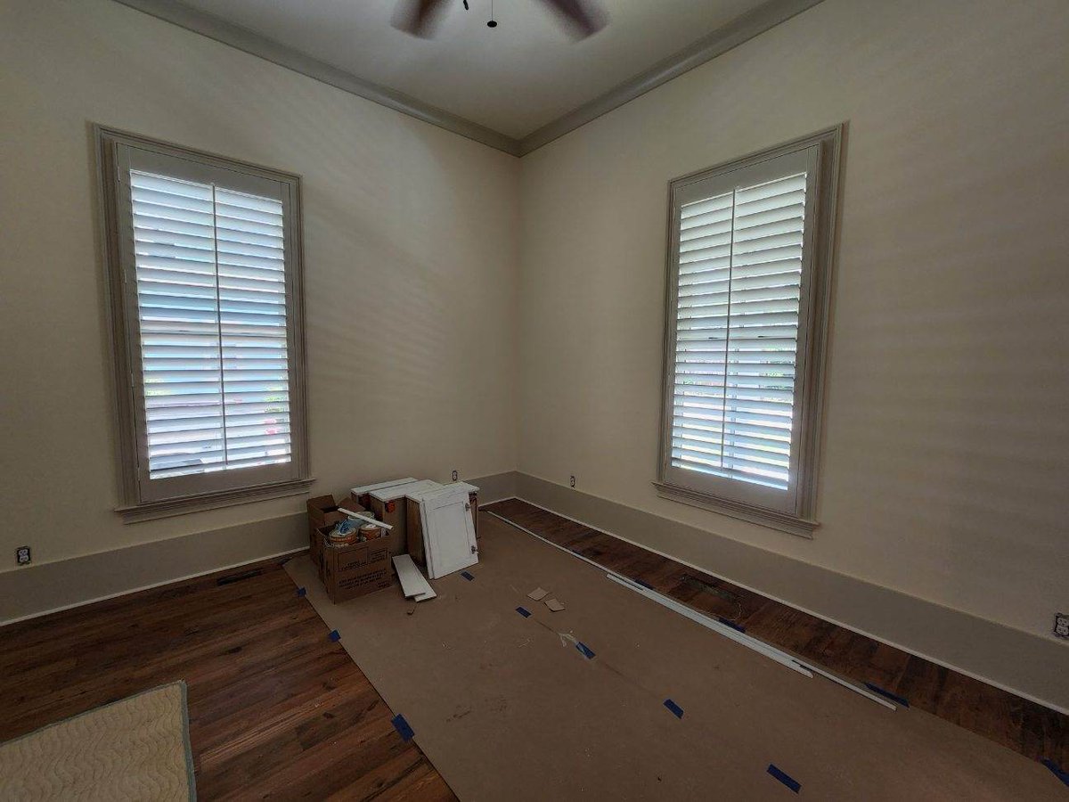 TheShutterSpec2's tweet image. Beautiful custom interior plantation shutters completed today!  Remember - lead times for custom shutters is between 4 and 6 weeks from date of final measure to installation!  theshutterspecialist.com