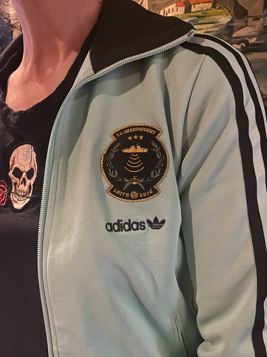 Jo_Caulfield's tweet photo. @DreadnoughtPub @Stewmelbill Dreadnaught FC…! https://t.co/QKenohFKtB