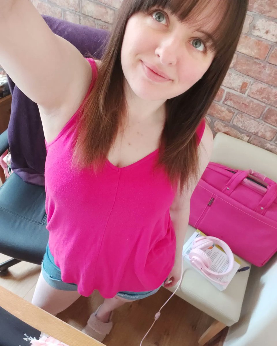DEKendall1's tweet photo. As someone who suffers with emetophobia, anxiety &amp; self-confidence issues, I hope you're taking some time to appreciate your accomplishments this #mentalhealthawarenessweek - and please remember that you are not alone ❤

#mentalhealthmatters #emetophobia #anxiety #weartheshorts https://t.co/kQA4rD5uku