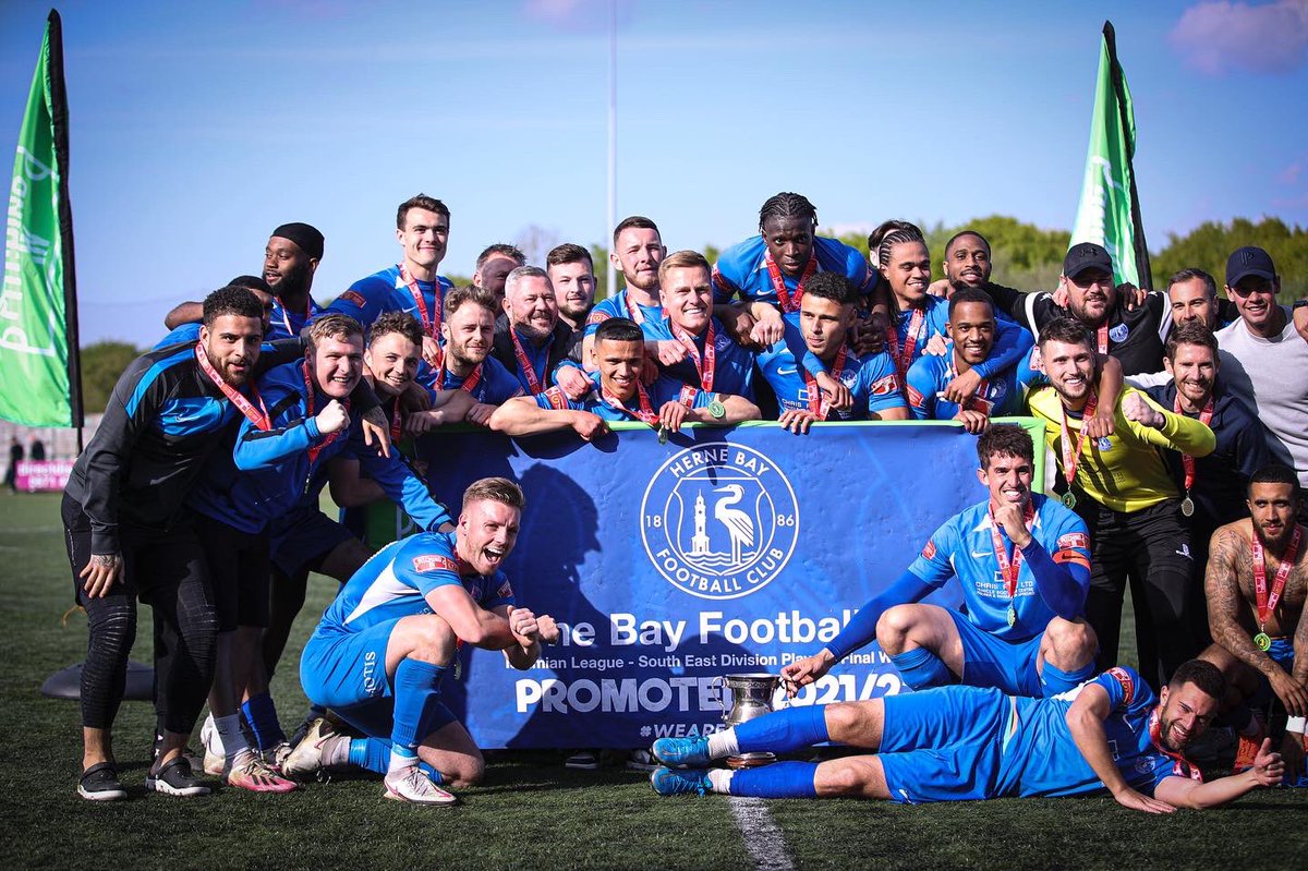 johnsondan3's tweet photo. Season 2021/22 ✅🏆 https://t.co/lh9u85gswP