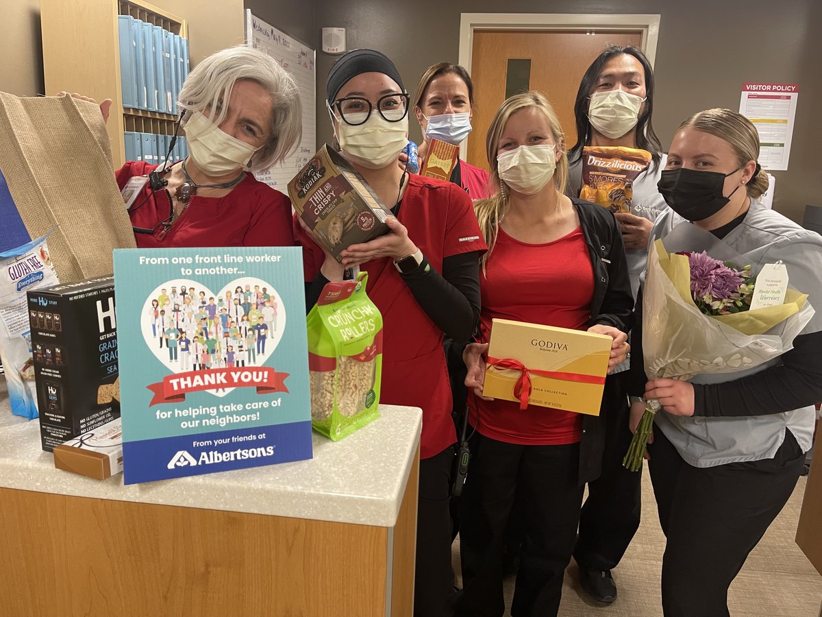 SaintAlsHealth's tweet photo. “From one frontline worker to another…” Thank you, @Albertsons, for making a big impact on our day! Treats, fresh flowers and messages of support. Thank you for being a great community partner. #HealthcareWorkerWeek #NursesWeek ❤️ https://t.co/0Mu5MHdW39