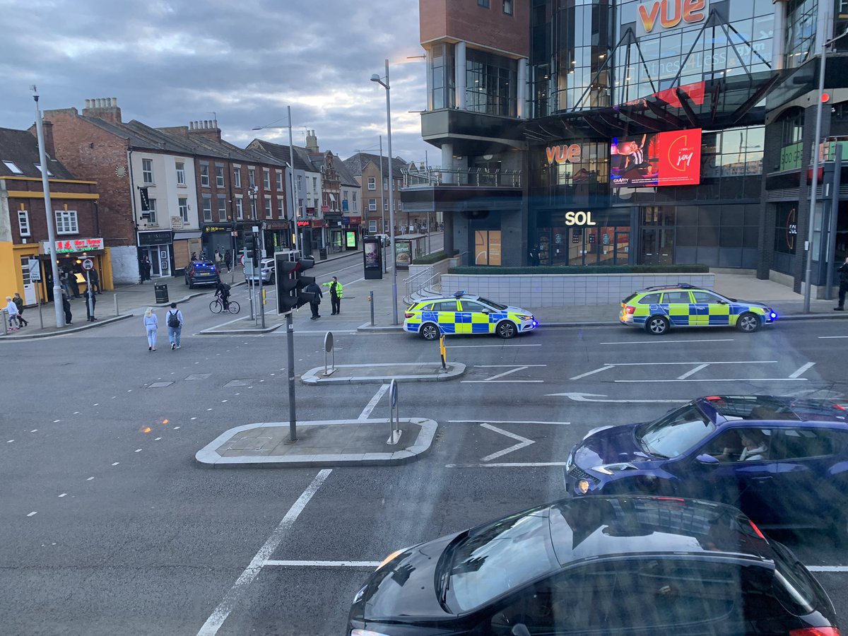 leigh12560's tweet photo. What’s going on at sol central Northampton??? #solcentral #feds https://t.co/KSfbR28fbT