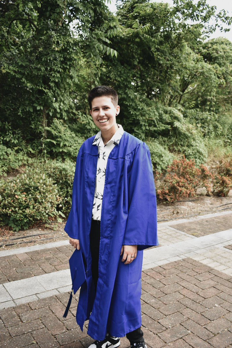 emmaprivette's tweet photo. Let’s do this. #cfccgrad https://t.co/eUOfSzlNoJ